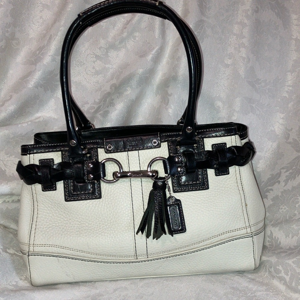 Coach Hampton Carryall Satchel Near Perfect Condition